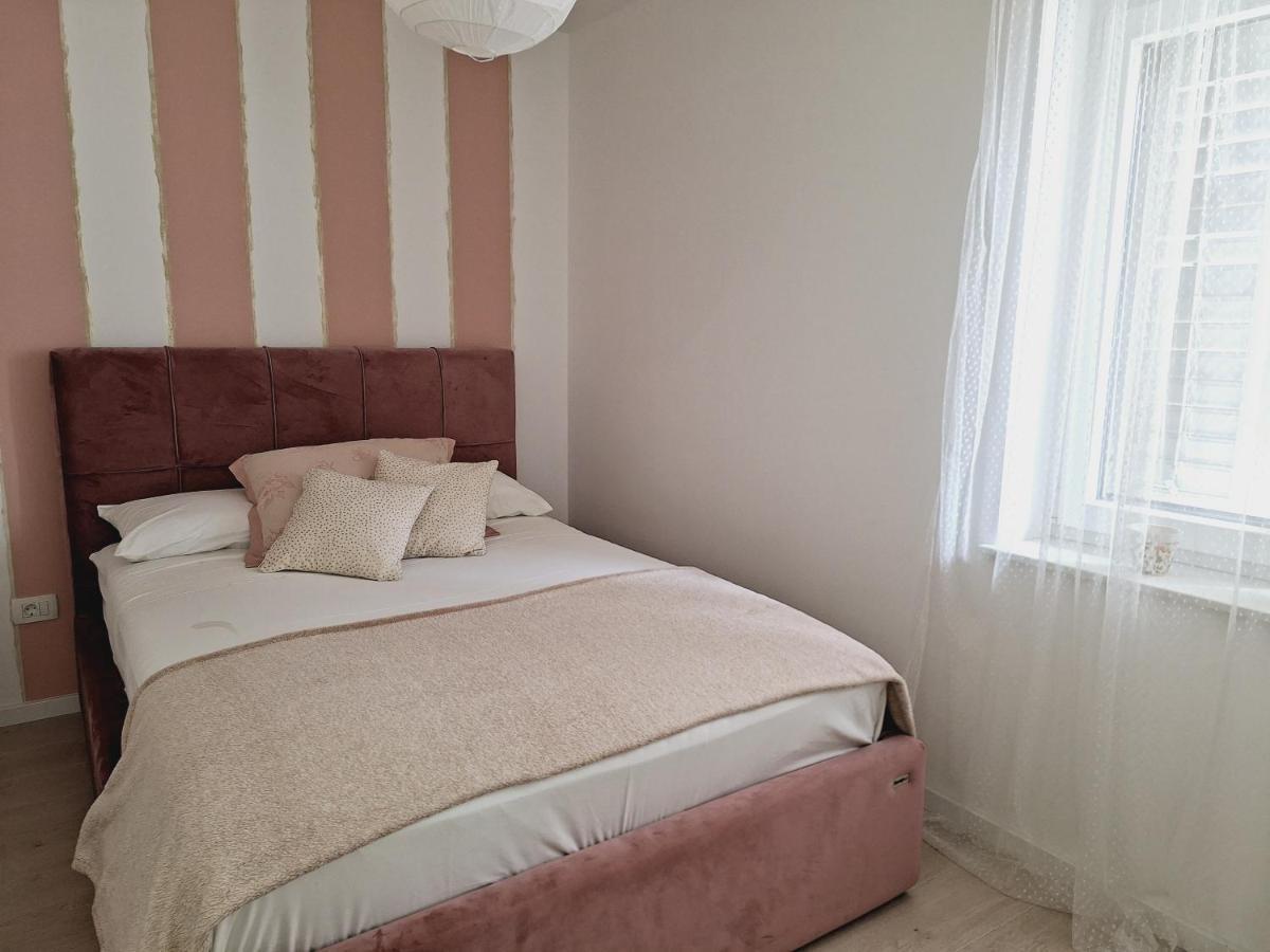 Apartman Maja **** Apartment Sibenik Exterior photo